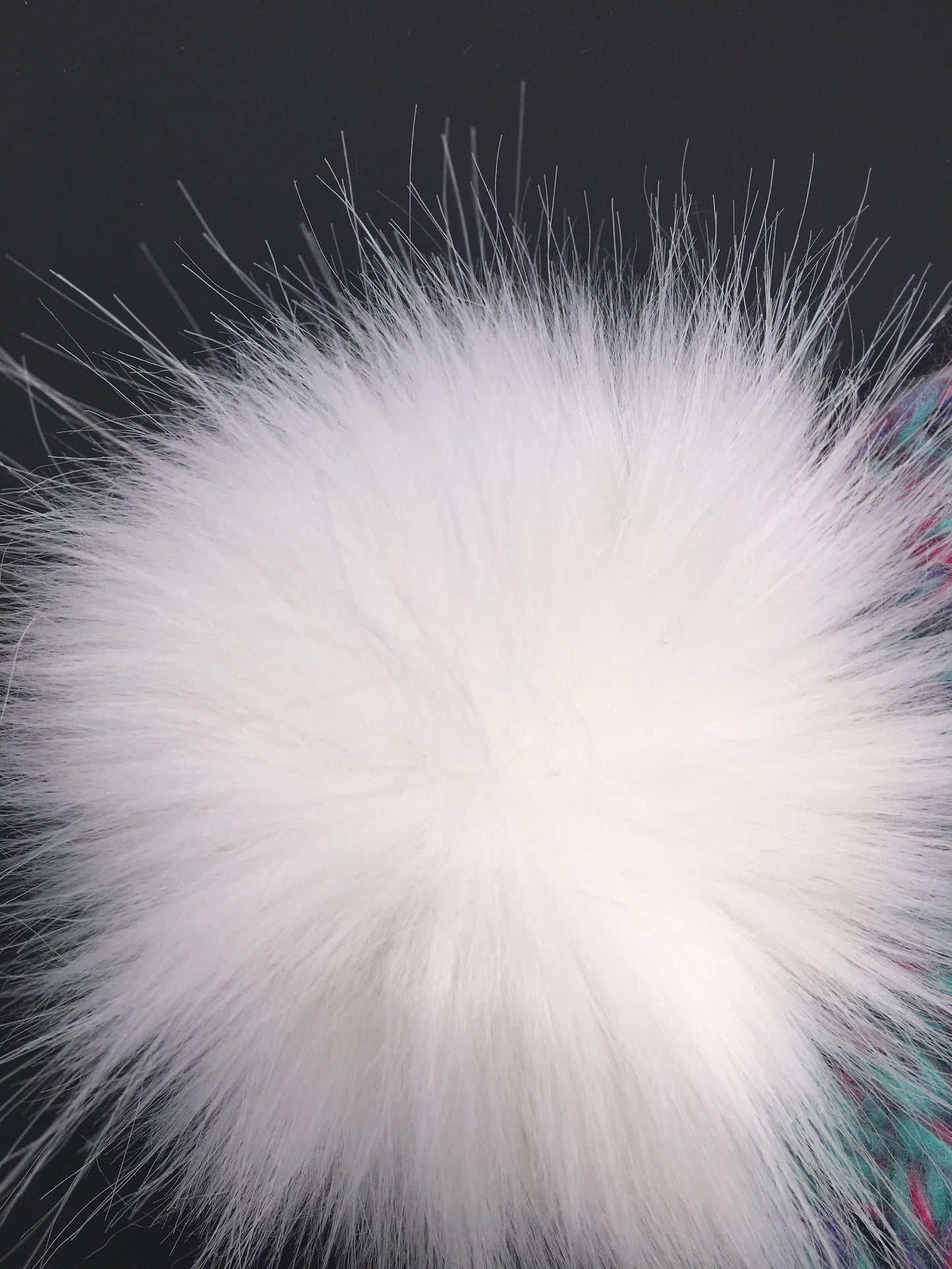 Girls Knitted Fashion Winter Beanie Hat Winter Warm Hat with Pompom with Lining