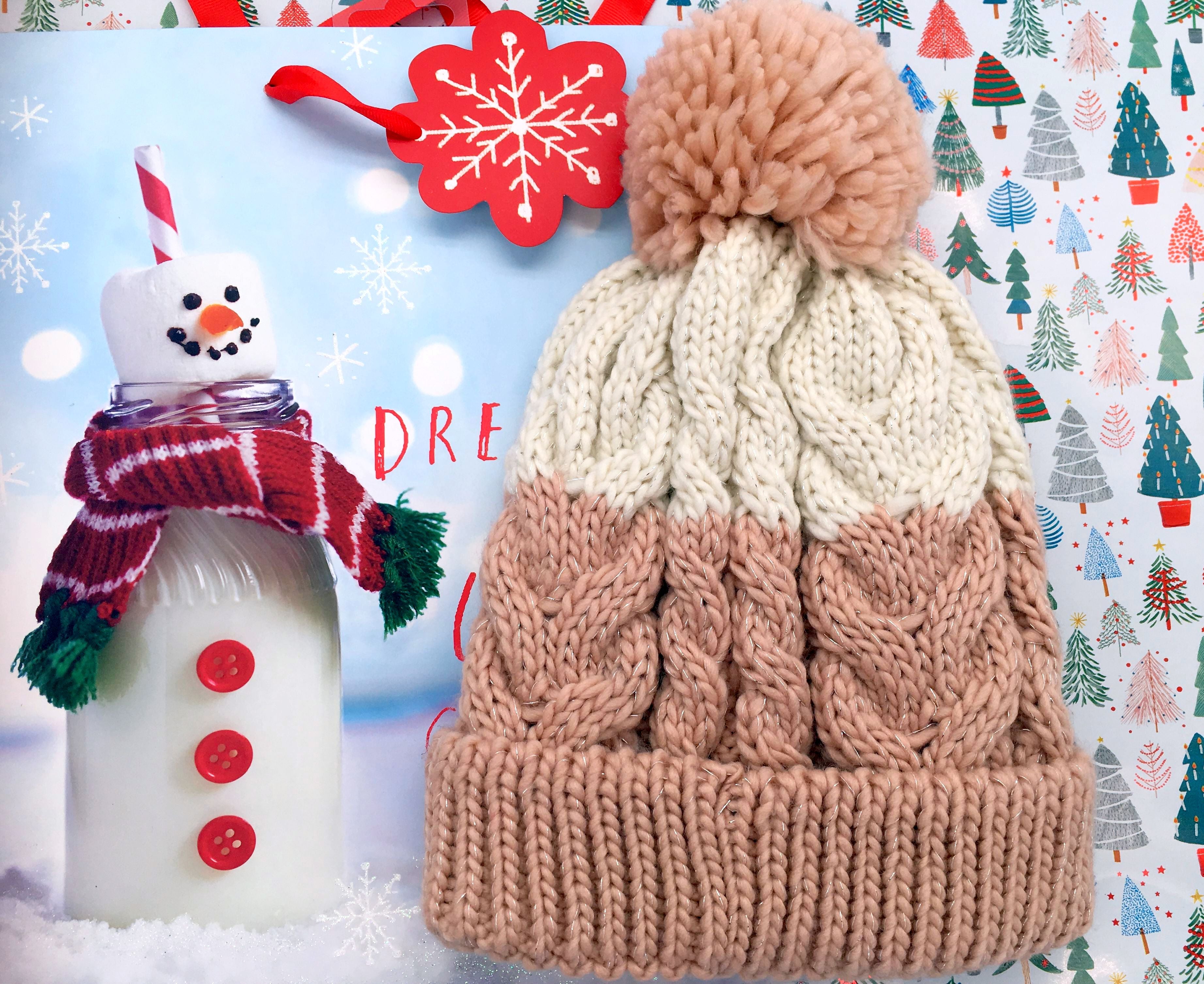Girls Knitted Fashion Winter Beanie Hat Winter Warm Hat with Pompom with Lining
